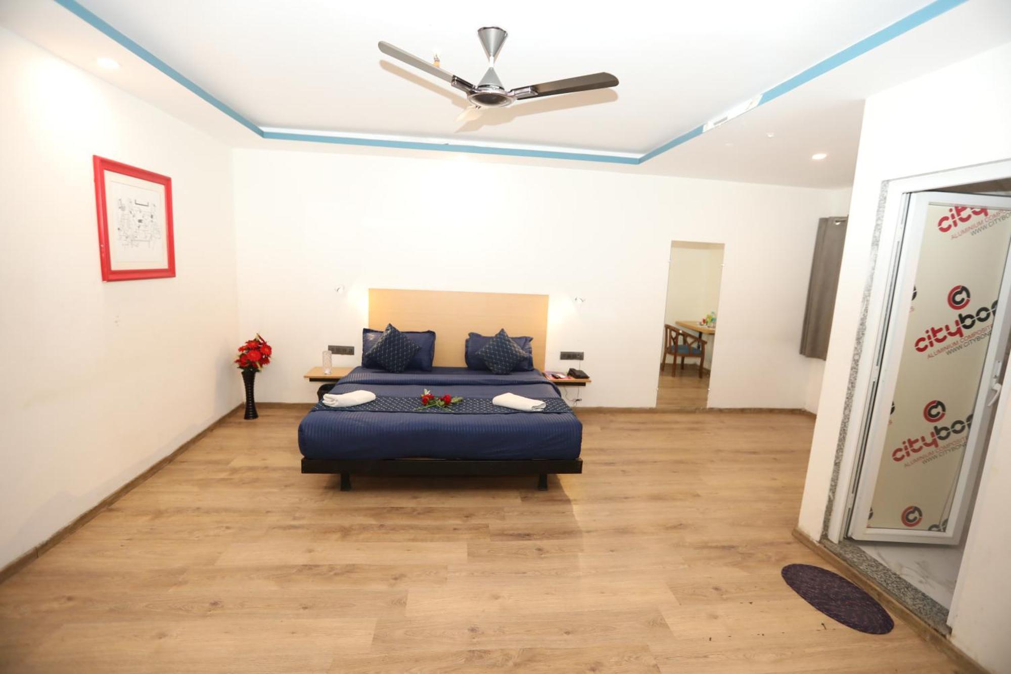 Hotel Noida Grand Sec 58 Εξωτερικό φωτογραφία