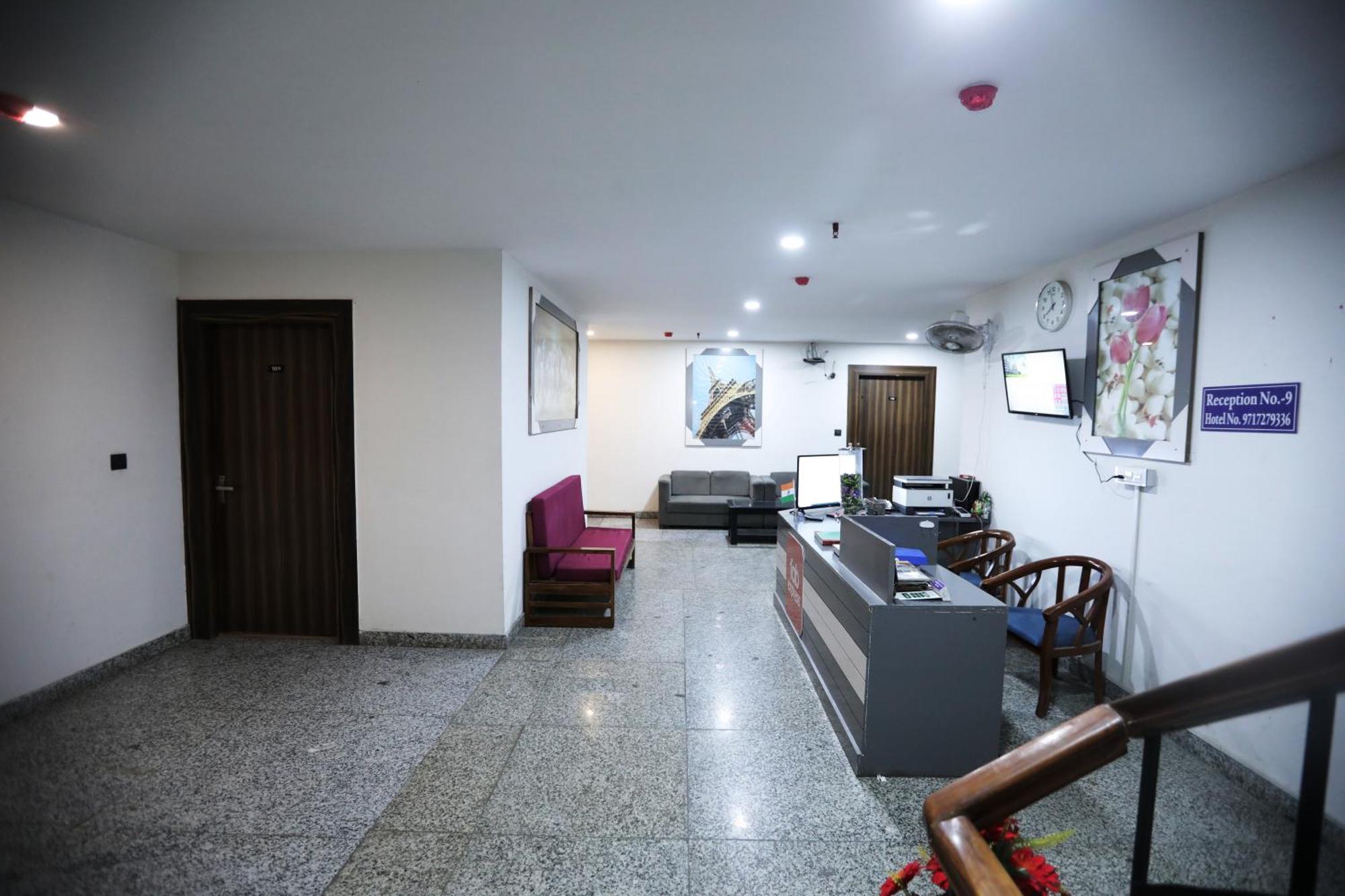 Hotel Noida Grand Sec 58 Εξωτερικό φωτογραφία