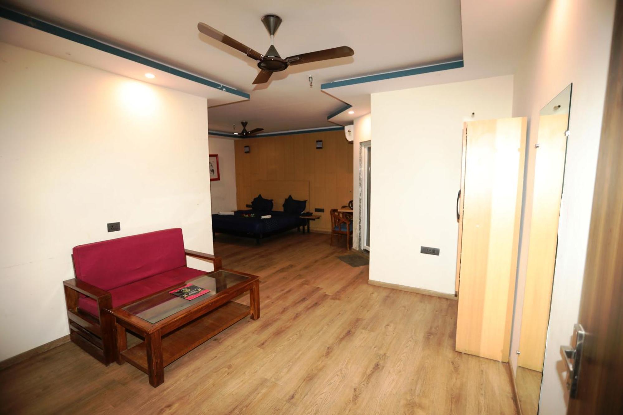 Hotel Noida Grand Sec 58 Εξωτερικό φωτογραφία