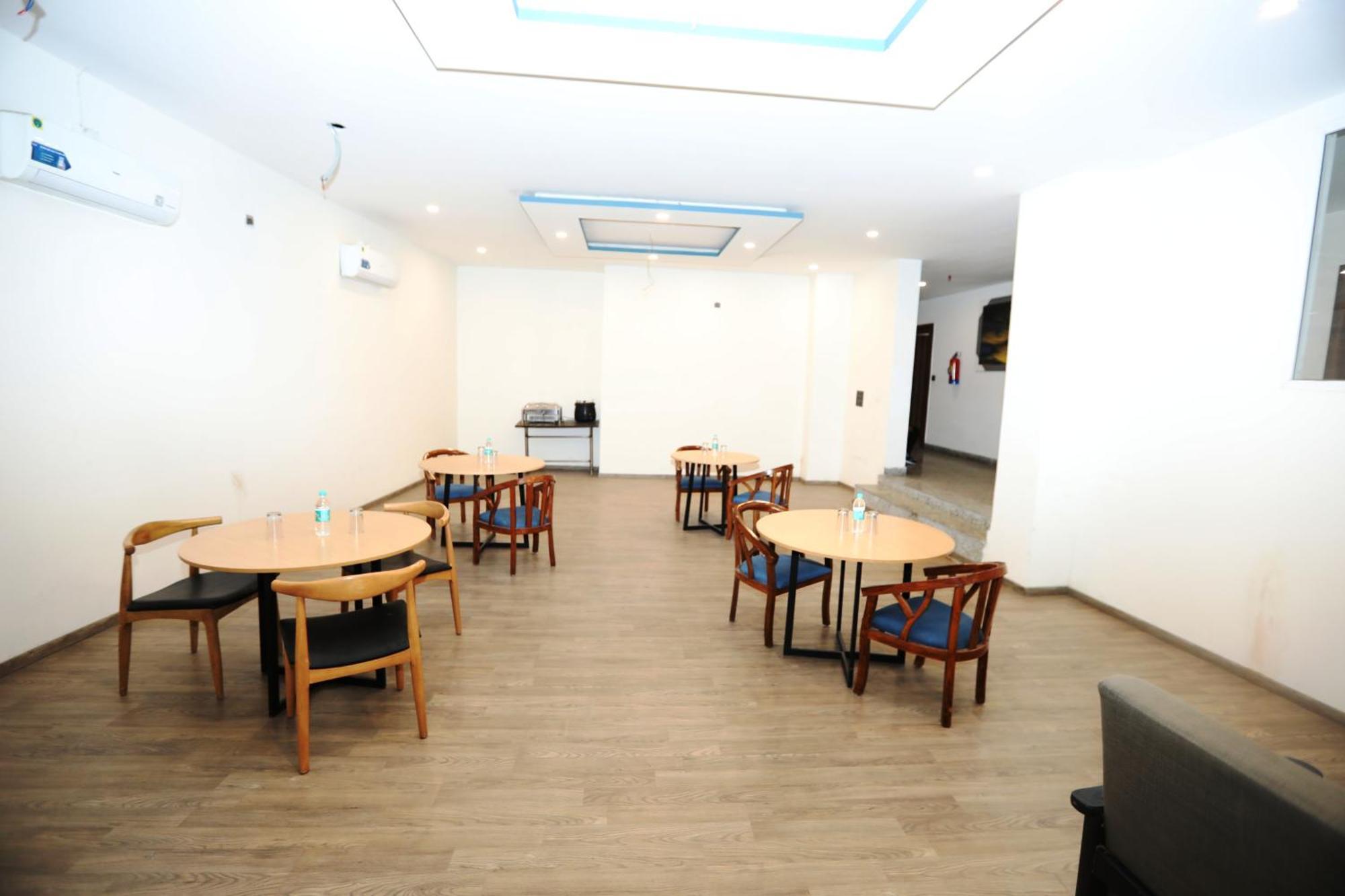 Hotel Noida Grand Sec 58 Εξωτερικό φωτογραφία