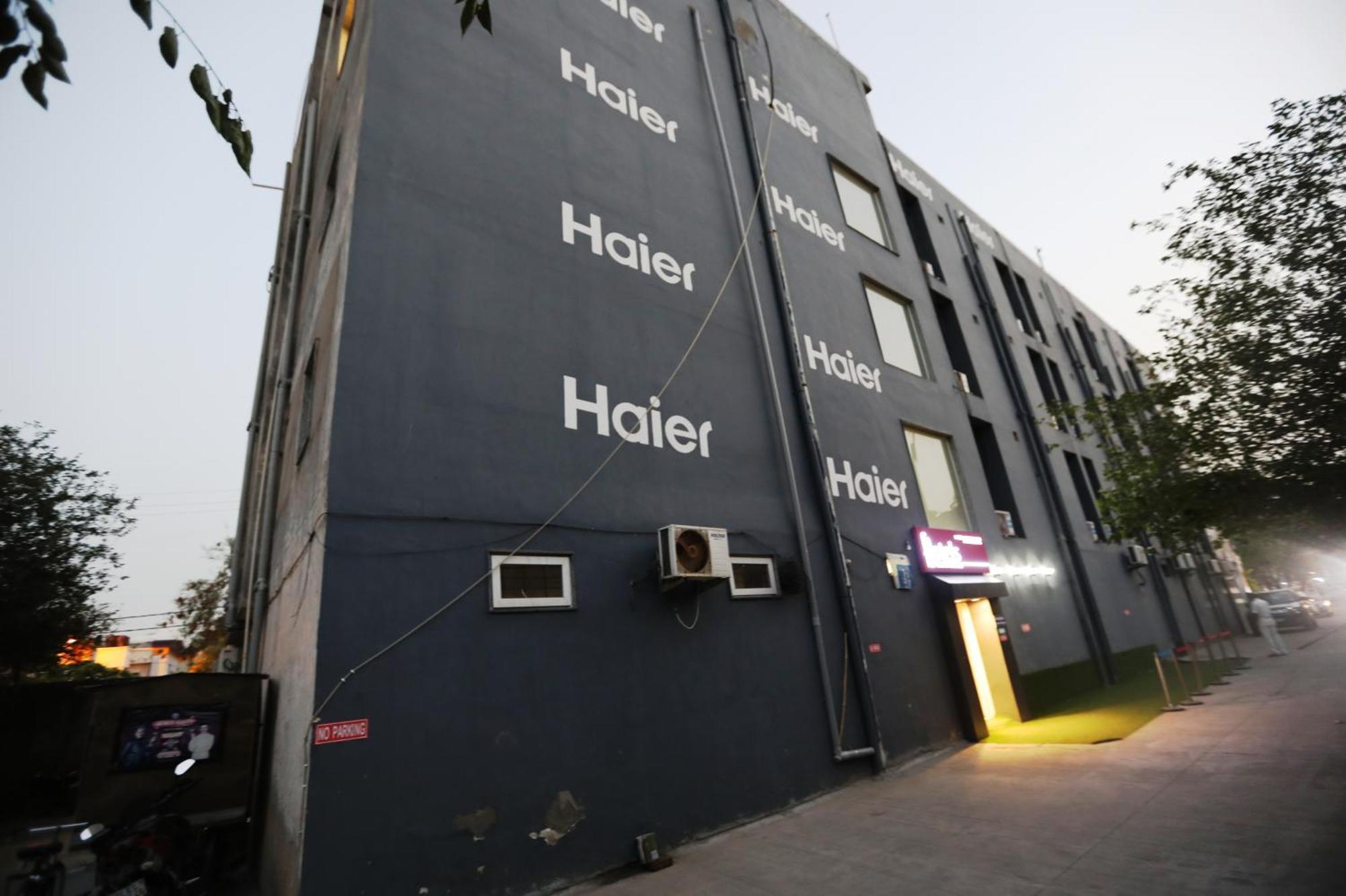 Hotel Noida Grand Sec 58 Εξωτερικό φωτογραφία